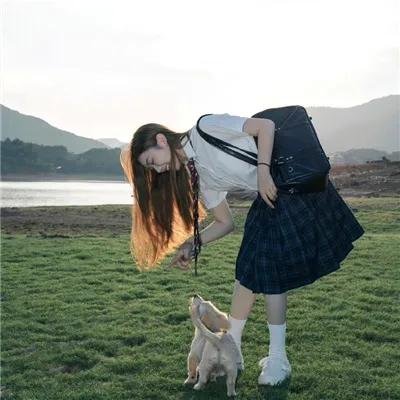 玉女倾城 封面